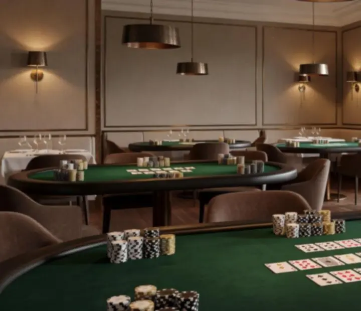 Brushed bronze részletekkel, plüss székekkel és Texas Hold'em asztalokkal kialakított Nivoorex Poker Lounge